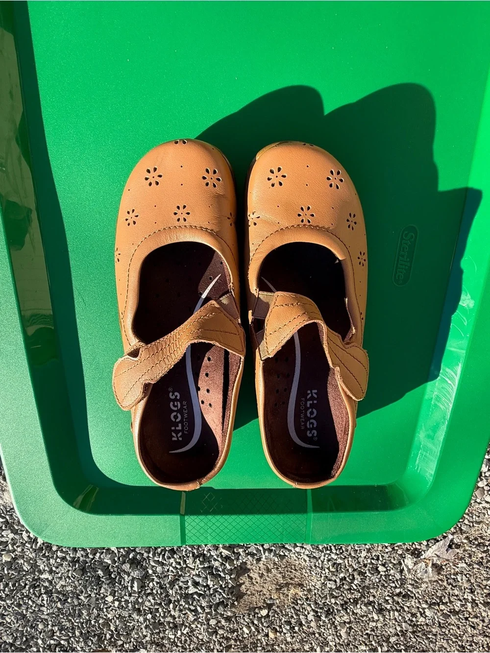 Klogs soft brown